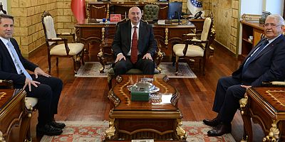 ONİKİŞUBAT BELEDİYE BAŞKANI HANEFİ MAHÇİÇEK’TEN REKTÖR YASIM’A ZİYARET