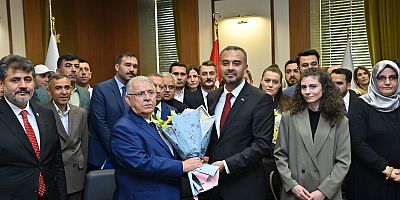 ONİKİŞUBAT BELEDİYE BAŞKANI HANİFİ TOPTAŞ, DEVİR TESLİM TÖRENİYLE GÖREVE BAŞLADI