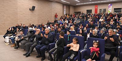 ONİKİŞUBAT BELEDİYESİ, DEPREM ŞEHİTLERİNİ DUYGU DOLU MEVLİD-İ ŞERİF PROGRAMIYLA YAD ETTİ