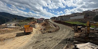 ONİKİŞUBAT BELEDİYESİ’NDEN 11 KIRSAL MAHALLEDE ULAŞIM YATIRIMI SEFERBERLİĞİ 