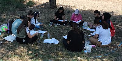 ONİKİŞUBAT BELEDİYESİ’NDEN 28 GENÇ KIZA ANLAMLI GEZİ PROGRAMI