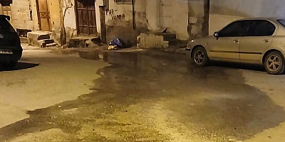 ONİKİŞUBAT BELEDİYESİ’NDEN DON VE BUZLANMAYA KARŞI ERKEN MÜDAHALE