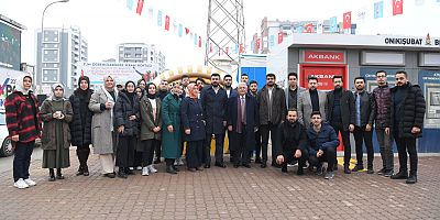 ONİKİŞUBAT BELEDİYESİ’NDEN ÖĞRENCİLERE SICAK ÇORBA, SİMİT VE ÇAY İKRAMI