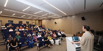 ONİKİŞUBAT BELEDİYESİ’NDEN PERSONELE SAĞLIKLI YAŞAM EĞİTİMİ