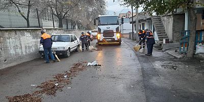 ONİKİŞUBAT BELEDİYESİ’NİN TEMİZLİK HAMLESİYLE MAHALLE VE SOKAKLAR PIRIL PIRIL