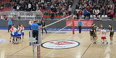 ONİKİŞUBAT BELEDİYESPOR TİE-BREAK’TE YIKILDI: 3-2’LİK MAĞLUBİYETE RAĞMEN ALKIŞ ALDI