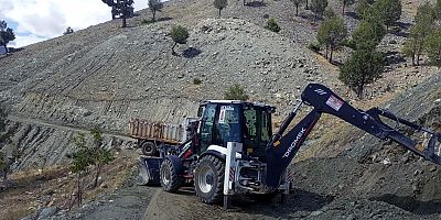 ONİKİŞUBAT’IN KIRSAL MAHALLELERİNDE ULAŞIM ALTYAPISI GÜÇLENDİRİLİYOR