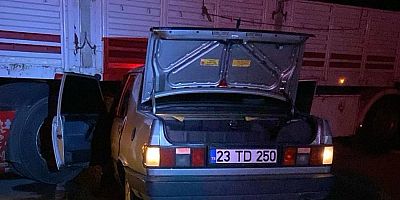 OTOMOBİL TIRA OK GİBİ SAPLANDI