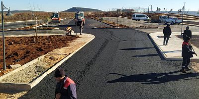 PAZARCIK MİLLET BAHÇESİ’NİN YOLU DA YENİLENDİ