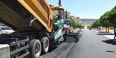 PAZARCIK’TA MEHMET ÖZDAL CADDESİ YENİLENİYOR