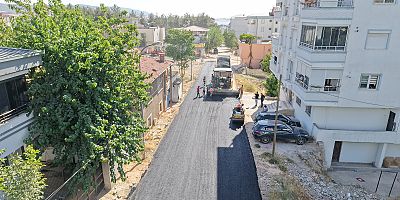 PAZARCIK’TA YOLLAR BÜYÜKŞEHİR’LE YENİLENİYOR