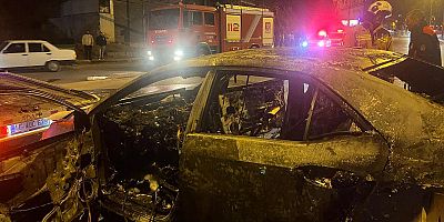 POLİSİN ‘DUR’ İHTARINDAN KAÇAN OTOMOBİL KAZA SONRASI ALEV TOPUNA DÖNDÜ
