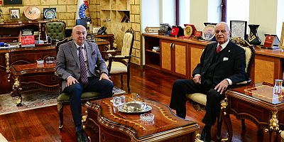 PROF. DR. SAĞLAM’DAN ÖĞRENCİSİNE HAYIRLI OLSUN ZİYARETİ