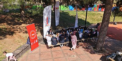 PUSULA MARAŞ, GENÇLERİ KUŞ EVİ BOYAMA ATÖLYESİNDE BULUŞTURDU