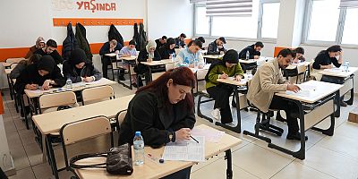 PUSULA MARAŞ’IN KPSS DENEME SINAVLARI GENÇLERDEN YOĞUN İLGİ GÖRÜYOR