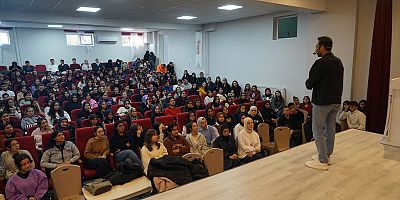 PUSULA MARAŞ’TAN GENÇLERE SINAV YOLCULUĞUNDA DESTEK GRİ KOÇ BU KEZ PAZARCIK’TA