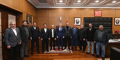 RAMAZAN  GÜRBAK LİDERLİĞİNDEKİ MUHTARLARDAN BAŞKAN FIRAT GÖRGEL’E ZİYARET