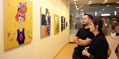 RESSAM AYŞE ARKÜN’ÜN SANKO SANAT GALERİSİ’NDE AÇTIĞI SERGİ DEVAM EDİYOR