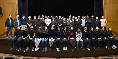 SAHNE MARAŞ, “MOTORLU KUŞ” OYUNUYLA MİNİKLERİN KARŞISINA ÇIKIYOR