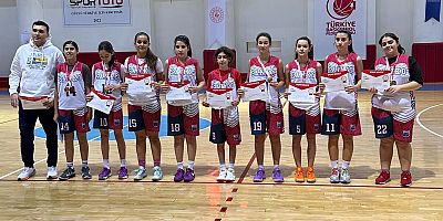  SANKO OKULLARI BASKETBOLDA ŞAMPİYON OLDU