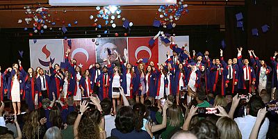 SANKO ÜNİVERSİTESİ TIP FAKÜLTESİNDE MEZUNİYET COŞKUSU
