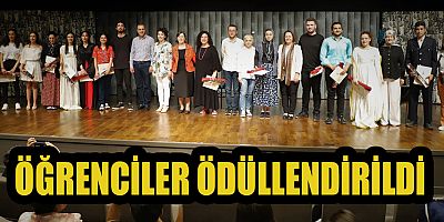  SANKO ÜNİVERSİTESİ TİYATRO KULÜBÜ OYUN SERGİLEDİ