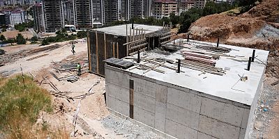ŞEHİR MERKEZİNDE ALTYAPI SEFERBERLİĞİ SÜRÜYOR