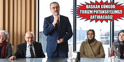 ŞİİR VE EDEBİYAT GÜNLERİ’NDE HAT VE TEZHİP SANATI KONUŞULDU