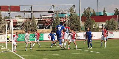TARAFTAR YOK, MAÇIN HEYECANI YOK, GOL YOK: 0-0
