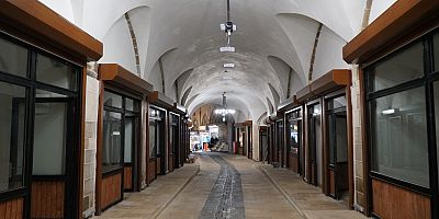 TARİHİ KAPALI ÇARŞI ZİYARETÇİLERİNE KAVUŞMAK İÇİN GÜN SAYIYOR