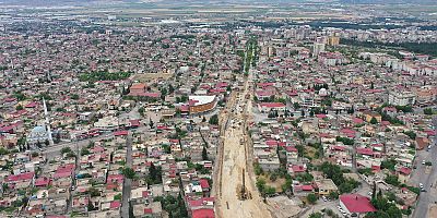 TEVFİK KADIOĞLU KÖPRÜLÜ KAVŞAĞI’NDA ÇALIŞMALAR HIZLA İLERLİYOR