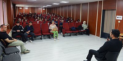 TÜRK VE DÜNYA EDEBİYATI LİSELERE KONUK OLUYOR