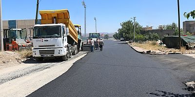 TÜRKOĞLU DEVLET HASTANESİ YOLU BÜYÜKŞEHİR’LE YENİLENDİ