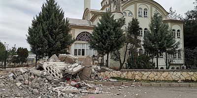 TÜRKOĞLU KILILI ÇİFTE MİNARELİ CAMİ DE AĞIR HASAR ALDI