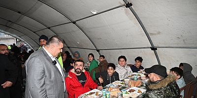 TÜRKOĞLU’NDA RAMAZAN COŞKUSU: İFTAR SOFRALARI, ETKİNLİKLER VE MANEVİ ATMOSFER BİR ARADA