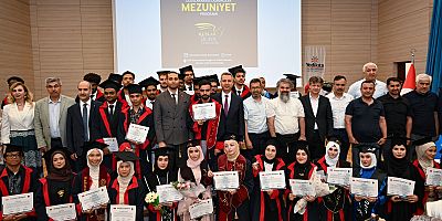 ULUSLARARASI ÖĞRENCİLER MEZUNİYET COŞKUSUNDA BULUŞTU