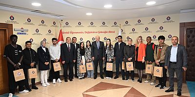 ULUSLARARASI ÖĞRENCİLERDEN KSÜ REKTÖRÜ PROF. DR. ALPTEKİN YASIM’A ZİYARET