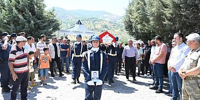 UZMAN ÇAVUŞ GÖZÜBÜYÜK TOPRAĞA VERİLDİ