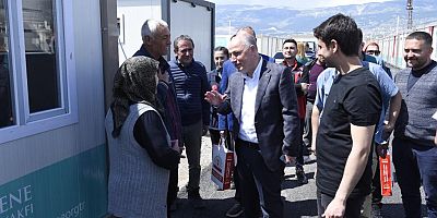 VALİ COŞKUN, ÇADIR KENTLERDEKİ VATANDAŞLARIMIZLA BAYRAMLAŞTI