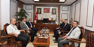 VALİ MÜKERREM ÜNLÜER, DULKADİROĞLU BELEDİYE BAŞKANI NECATİ OKAY’I ZİYARET ETTİ