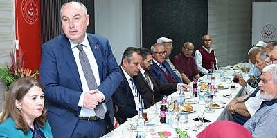 VALİ ÖMER FARUK COŞKUN, HUZUREVİ SAKİNLERİYLE İFTARDA BULUŞTU