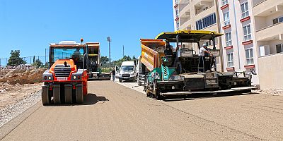 YILDIZKENT KONUTLARI’NA ULAŞIM SAĞLAYAN YOLLAR ASFALTLANIYOR