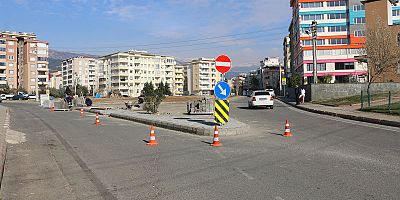 YUNUS EMRE MAHALLESİ’NDE O SORUN ÇÖZÜLÜYOR