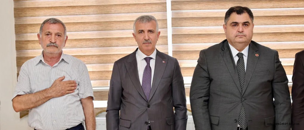 VALİ ÜNLÜER VE BAŞKAN VEKİLİ BEŞEN AŞURE ETKİNLİĞİNE KATILDI